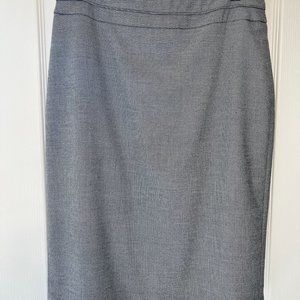 White House Black Market Black and White Skirt (size 8)